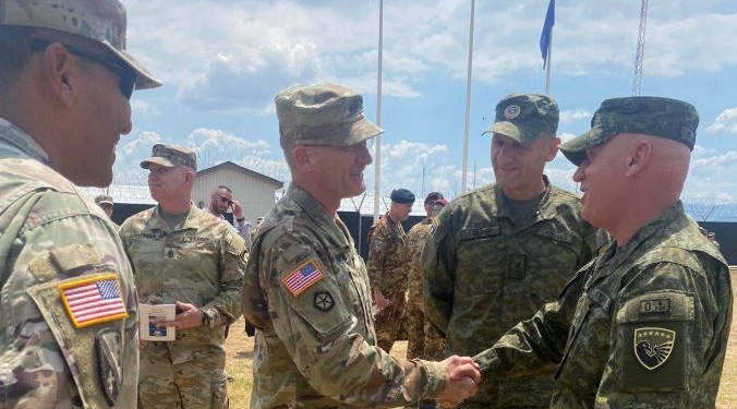 Jashari prezent në ceremoninë e ndërrimit të Komandës Amerikane të KFOR-it