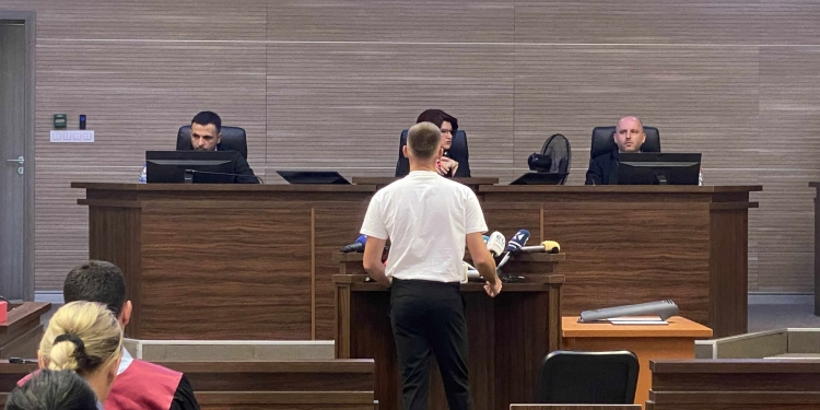 Dëshmia e vëllaut të Liridona Ademajt: E gjeta Naimin shtrirë në hotel, kishte porositur drekë
