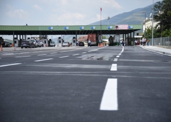 Në pikat kufitare nuk ka pritje të gjata