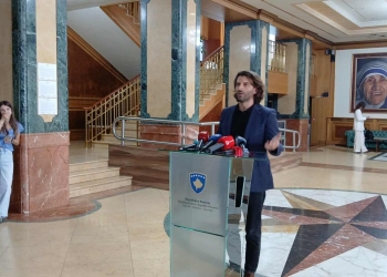 Kraki: Opozita po pengon rendin kushtetues