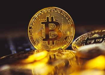 Bitcoin thyen rekord të ri, kalon vlerën prej 113 mijë dollarësh