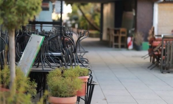 Bizneset presin që ZRrE të respektojë vendimin e Komerciales për daljen në treg të lirë