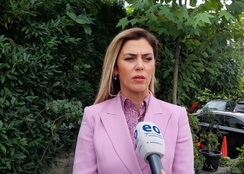 Deliu-Kodra i reagon sërish Haxhiut, ia përmend kërcënimet ndaj ish-ministres Hoxha