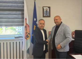 Bekim Brestovci i dorëzon detyrën e drejtorit të Shërbimeve Publike Bekim Gashit