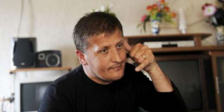 “Jam nxanë me Gjykatën Speciale deri ta formoj. Hehehee”: Ermal Panduri publikon përgjimin e Nazim Bllacës