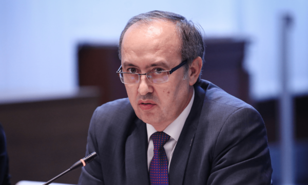 Hoti: Alokimi i përkohshëm i buxhetit është plotësisht i mundshëm, problemi është që VV s’arriti t’i jap zgjidhje financimit RTK’së