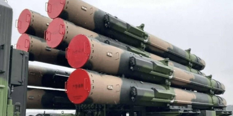 Irani blen raketa kineze pas armëpushimit me Izraelin