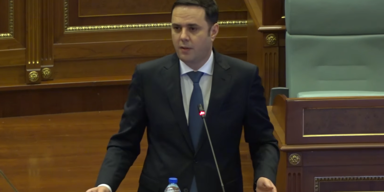 Abdixhiku: Vendi është lodhur nga politikanët që s’respektojnë ligjin, shtetin dhe prokurorët