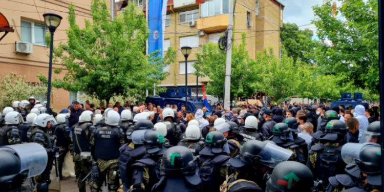 Ngritet aktakuzë për të dyshuarin që ushtroi dhunë ndaj ushtarëve të KFOR-it dhe Policisë në Zveçan