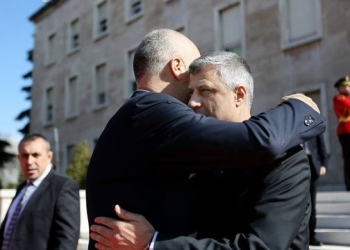 Endrit Thaçi uron Edi Ramën: Sot feston ditëlindjen miku më lojal i babait