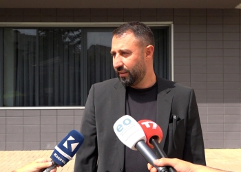 Krasniqi: Sot është radha e Nenad Rashiqit të zgjidhet nënkryetar i Kuvendit nga komuniteti serb