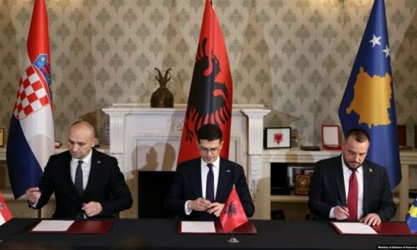 Në shtator finalizohet plani për aleancën ushtarake Kosovë-Shqipëri-Kroaci