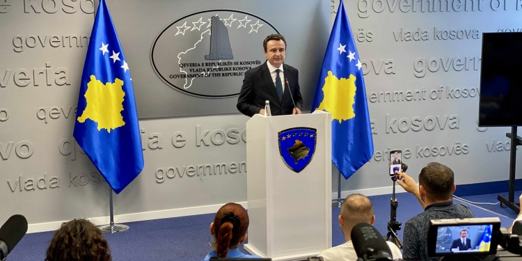 Kurti u bën thirrje mërgimtarëve të regjistrohen për votim në zgjedhjet lokale