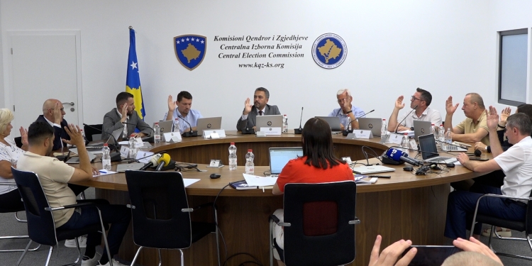 KQZ certifikon PDK-në, LDK-në dhe VV-në për zgjedhjet lokale