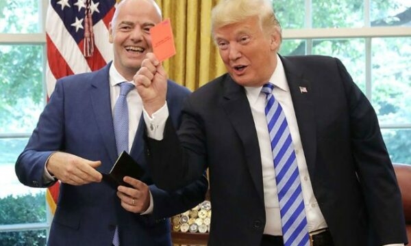 Trump: Televizoneve NBC dhe ABC duhet t’i hiqet licenca, janë të njëanshme
