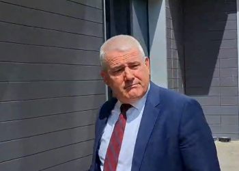 Sveçla: Ne po zbatojmë të gjitha rregullat dhe ligjet, opozita le të përgjigjet vetë