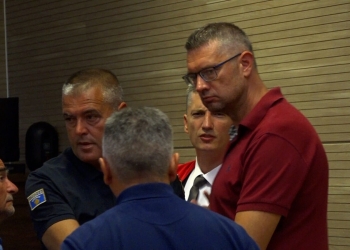 Prokurorja kërkoi për Popoviqin 6 muaj burgim, por që t’i zëvendësohet me gjobë 3 mijë euro dhe dëbim nga Kosova për dy vjet