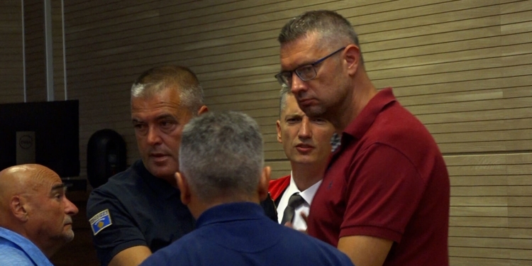 Prokurorja kërkoi për Popoviqin 6 muaj burgim, por që t’i zëvendësohet me gjobë 3 mijë euro dhe dëbim nga Kosova për dy vjet