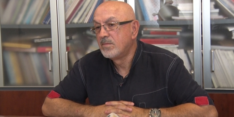 Si të dilet nga fundi i pusit?