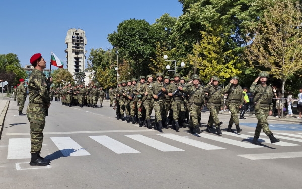 Bullgaria i nis 97 ushtarë në Kosovë, i bashkohen misionit të KFOR-it