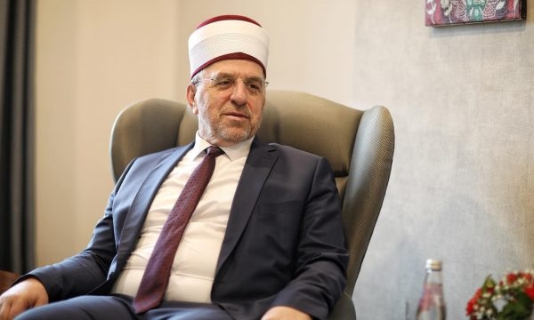 Myftiu Tërnava bën thirrje për pjesmarrje masive në protestën e 7 gushtit