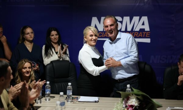 Xhevahire Izmaku kandidate e Nismës për kryetare të Vushtrrisë
