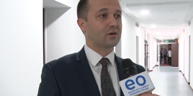“VV-ja po del me propozime, por nuk e kanë qëllimin e mirë”, Veton Berisha thotë se po keqpërdoren e nuk po trajtohen si partnerë