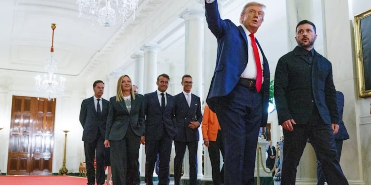 “Putini do të takohet me Zelenskin”, Bild: Pas telefonatës me Trumpin, më në fund shpresë për paqe