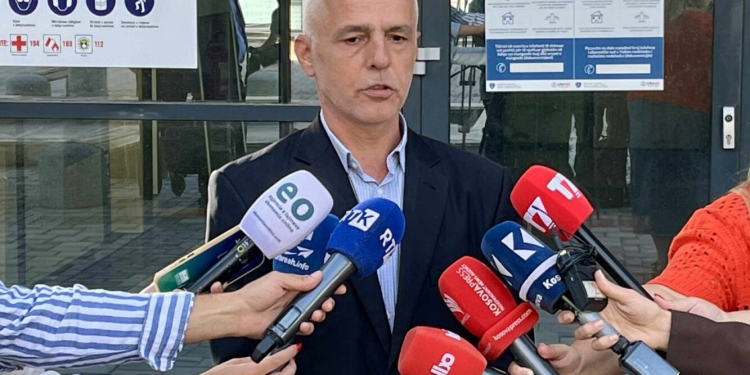 Klinaku: Postimi im ende qëndron, nuk ka vepër penale