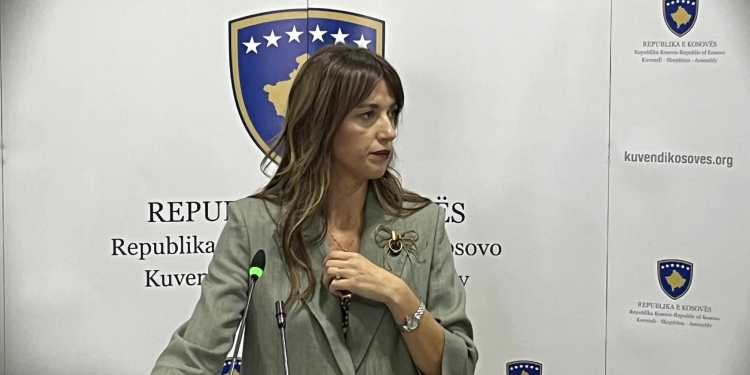 Haxhiu: LVV bojkotoi debatet televizive për shkak të shpifjeve ndaj Kurtit dhe Qeverisë