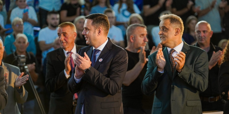 LDK prezanton kandidatin për kryetar në Artanë dhe listën për Kuvendin Komunal