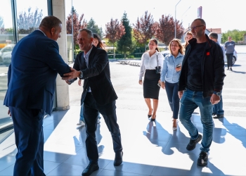 Besnik Osmani viziton “Nora Market”: Eksperiencë e shkëlqyer