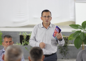 Burim Krasniqi në Dejn: Premton projekte konkrete për zhvillimin e fshatit