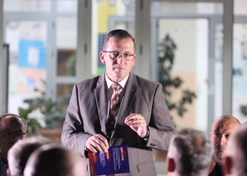 Kandidat i LDK-së për kryetar të Rahovecit viziton Polluzhën: Prezanton projekte konkrete për zhvillimin e fshatit