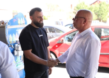 Smajl Latifi viziton bizneset e sipërmarrësit Enis Kadiri në Rahovec