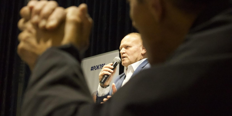 Nexhmi Muçiqi: “Populli im, sa nuk është bë vonë… Zgjohuni!”