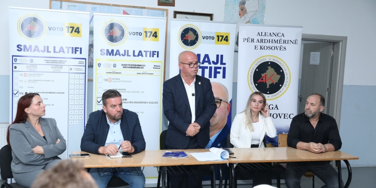 Në Dobidol, përkrahje e fuqishme për Doruntina Sopjanin dhe AAK-në