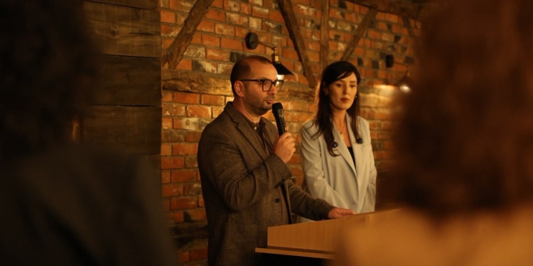 Ismajli pritet nga familja e kandidates për asamble: Gjilani i ri do të jetësohet e krijohet