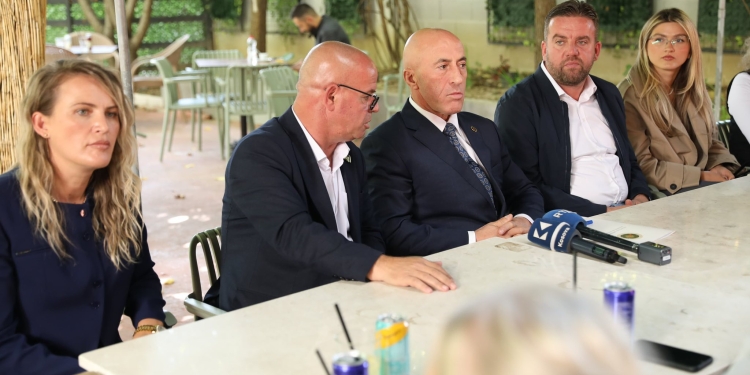 Smajl Latifi e Ramush Haradinaj në Rahovec: Gratë do të kenë mbështetje të veçantë në mandatin e ardhshëm