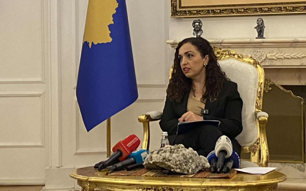 Vjosa Osmani: Kurti është në linjë me mua për mbrojtjen e Kosovës