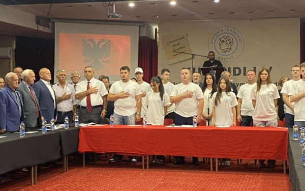 ​Shoqata “Çamëria” mbajti Kuvendin e pestë, Nexhmi Muçiqi u zgjodh kryetar i ri – diskutohet çështja çame
