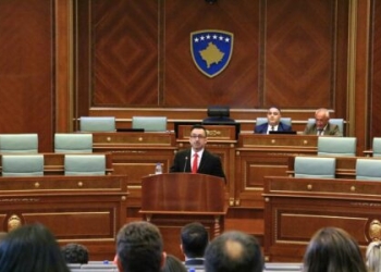 Kushtetuesja: Konstituimi të kryhet për 12 ditë, deputetët ta ushtrojnë funksionin në interes të shtetit