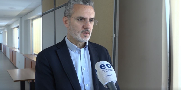 Dugolli: Rubin e tha të vërtetën, Thaçi s’kishte autoritet mbi gjithë UÇK-në, u fuqizua kur u bë kryesues delegacioni