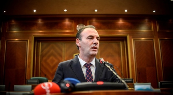 Limaj publikon fotografi me Rubin: Atëherë kur koha kërkonte guxim dhe vendime të mëdha, ishim krah për krah