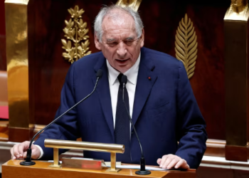 Rrëzohet Qeveria franceze