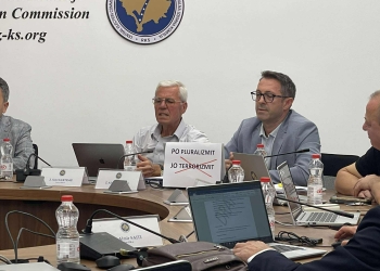 Debate në KQZ për Listën e Votuesve, përplasje mes përfaqësuesve të VV-së dhe Listës Serbe