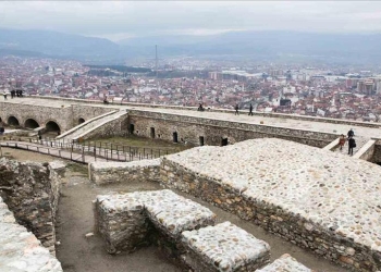 U rrëzua nga Kalaja e Prizrenit, vdes një 71-vjeçar nga Malisheva