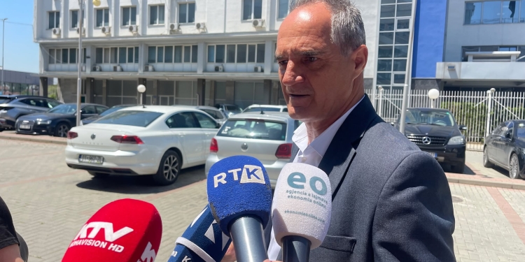 Hasani për votën e PDK-së pro Bashës: Ra në kurth, gabimi më i rëndë politik
