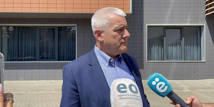 Mesazhet kërcënuese në veri – Sveçla: Potenciali për destabilizim nuk ekziston