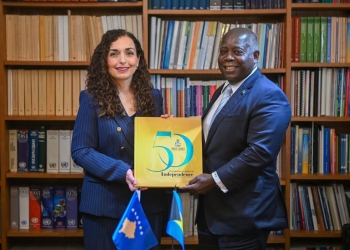 Osmani takon kryeministrin e Bahamas, theksohet përkushtimi për forcimin e marrëdhënieve dypalëshe